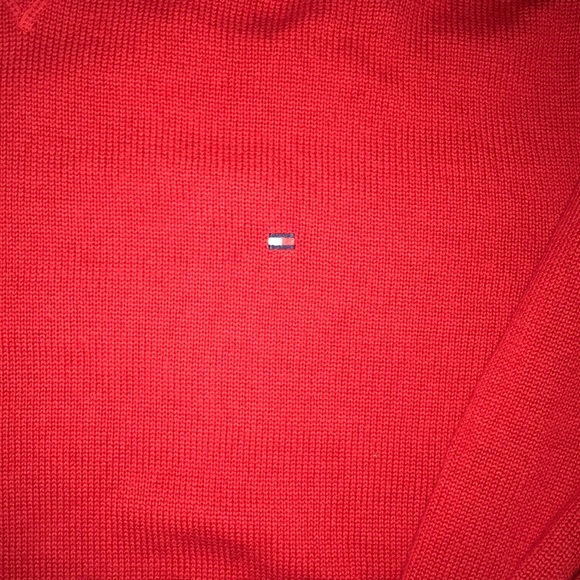 Red Tommy Hilfiger sweater - Picture 2 of 3